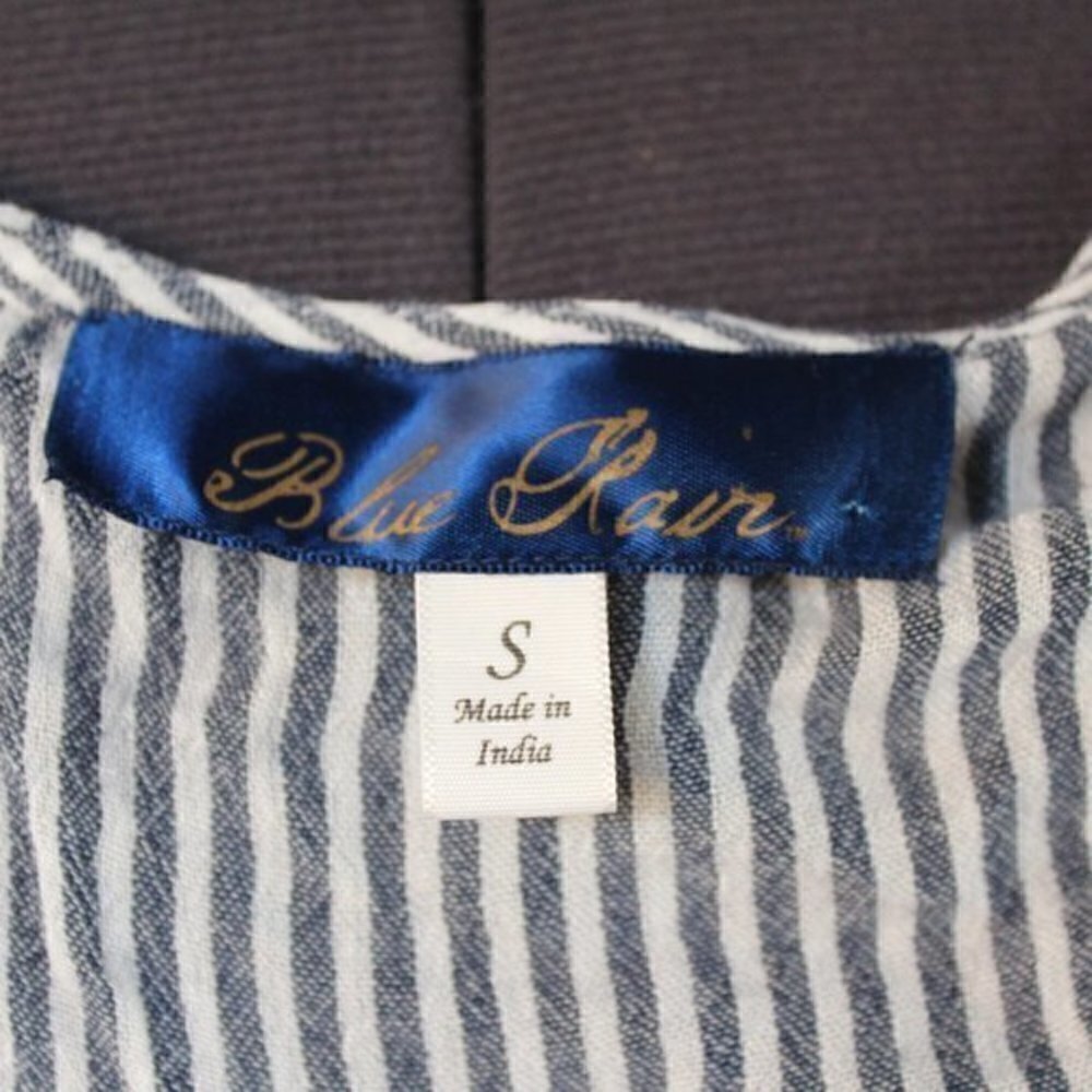 Francesca‘s top bohemian small wraparound top gray and white pinstriped softgirl - Picture 5 of 5